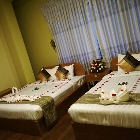 Gold Star Hotel Nyaung Shwe Ngoại thất bức ảnh