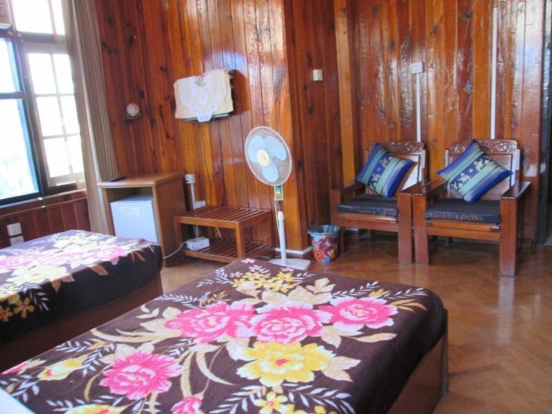 Gold Star Hotel Nyaung Shwe Ngoại thất bức ảnh
