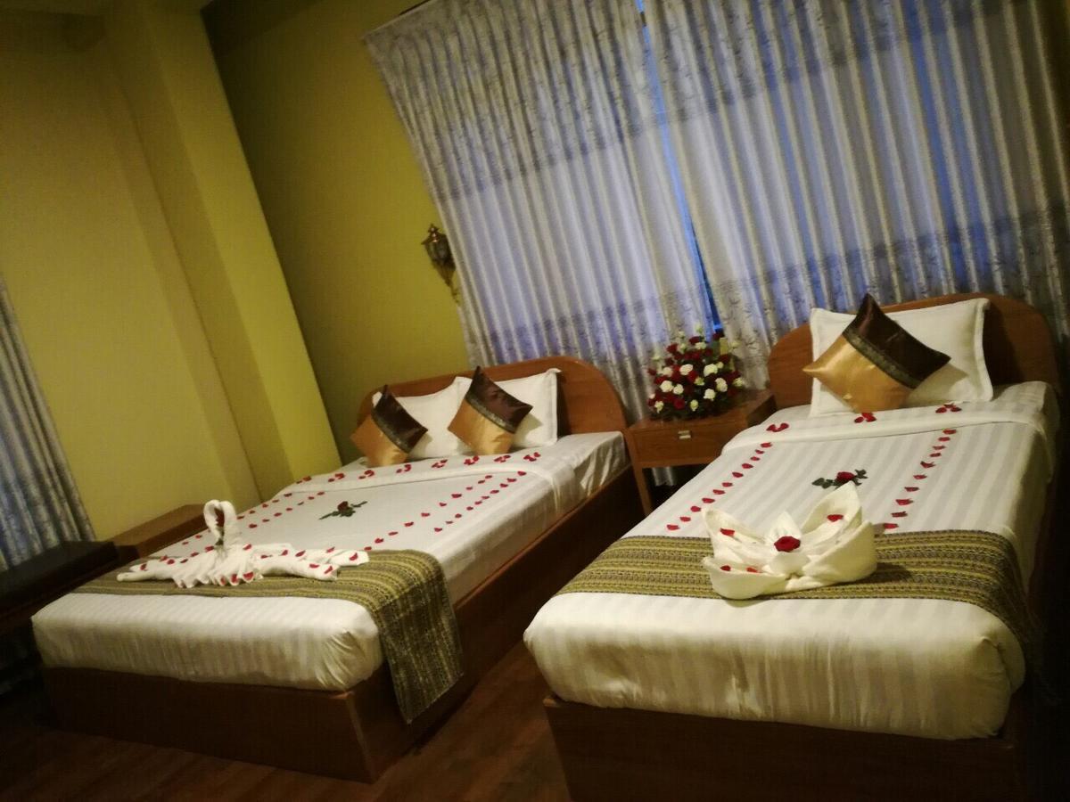 Gold Star Hotel Nyaung Shwe Ngoại thất bức ảnh