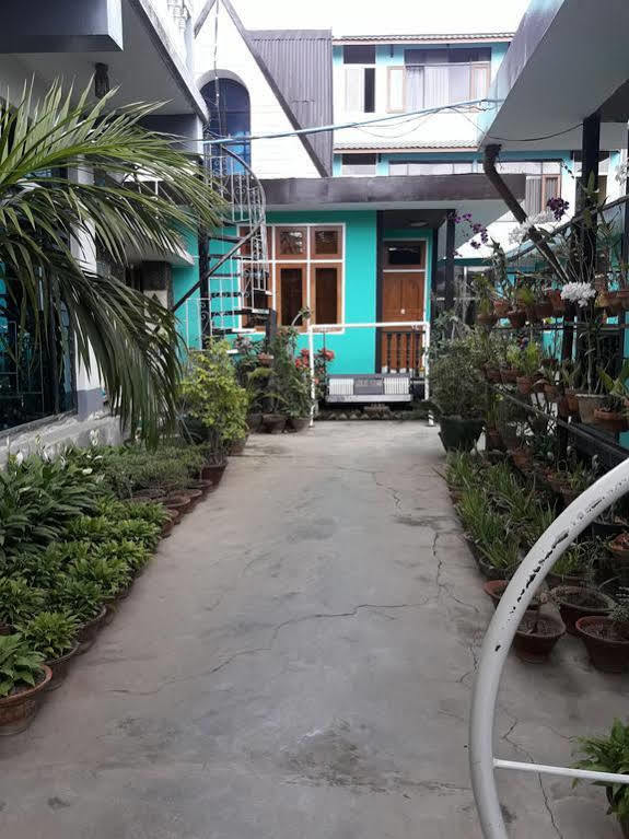 Gold Star Hotel Nyaung Shwe Ngoại thất bức ảnh