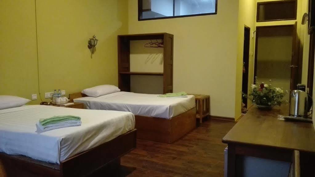 Gold Star Hotel Nyaung Shwe Ngoại thất bức ảnh