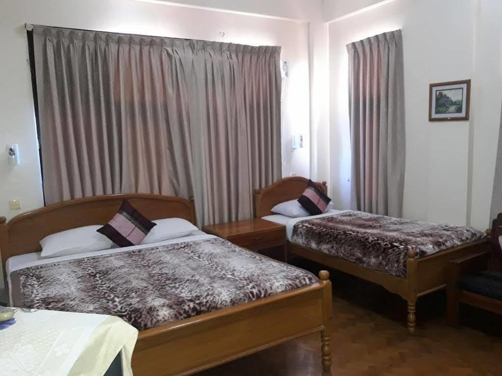 Gold Star Hotel Nyaung Shwe Ngoại thất bức ảnh
