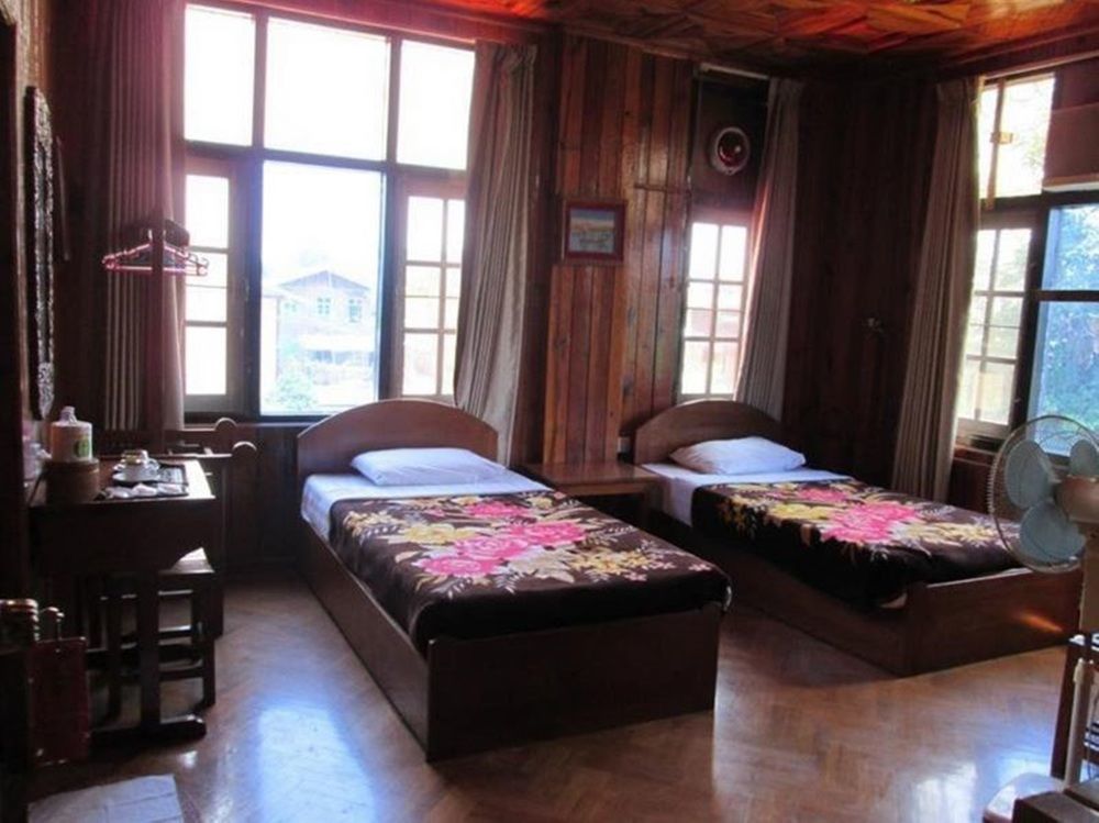 Gold Star Hotel Nyaung Shwe Ngoại thất bức ảnh